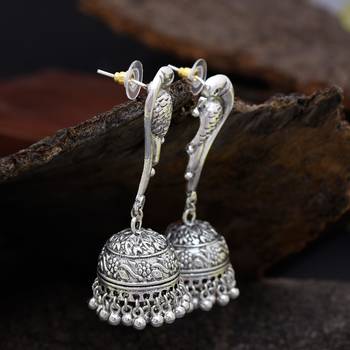 White pearl earrings 3
