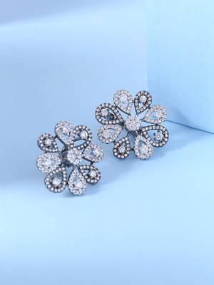 White pearl earrings 1