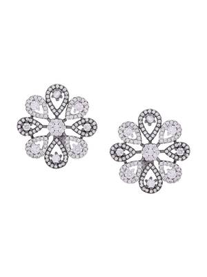 White pearl earrings 3