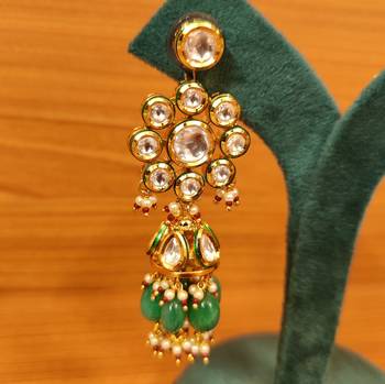 Green Kundan Jhumka Earrings for Women 2