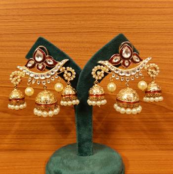 Red jhumkas 1