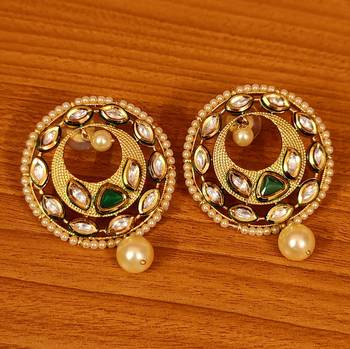 Green studs 1