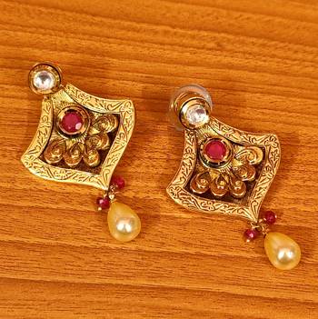 Red danglers-drops 1