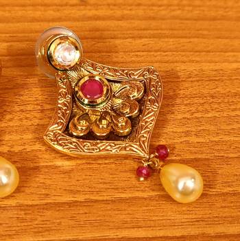 Red danglers-drops 2