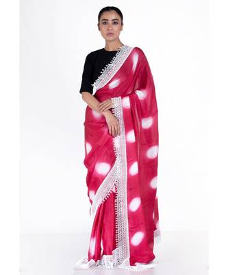 red chiffon tie and dye saree with crochet lace 1