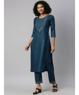 SheWill Women Teal Green Sequence Embroidered Gota Patti Kurta with Trousers & Dupatta 4