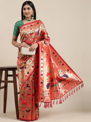 Red Woven Silk Blend Saree With Blouse 3