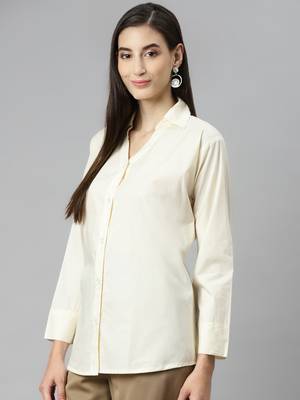 Off-white plain cotton tunics
 3