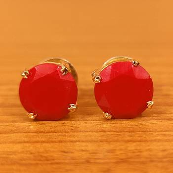 Red studs 1