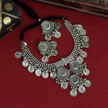 Silver necklace-sets 2