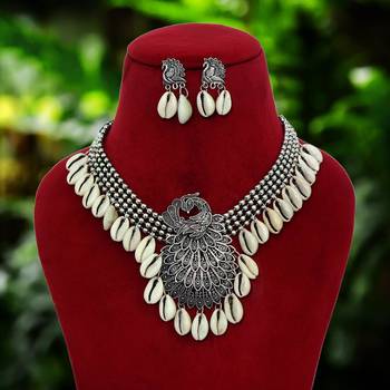 White necklace-sets 1