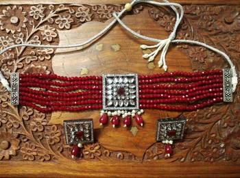 Red DESIGNER FLORAL KUNDAN STUDED ONYX STONE MULTILAYER CHOKER NECKLACE SET WITH EARRINGS 2