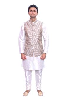 Men's Cream Matching Kurta Churidar With Gray Banarisi Waistcoat