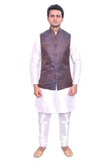 Men's Cream Matching Kurta Churidar With Banarsi Brown Waistcoat