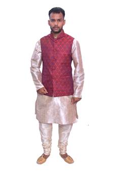 Men's Double Tone Matching Kurta Churidar With Maroon 1st Waistcoat