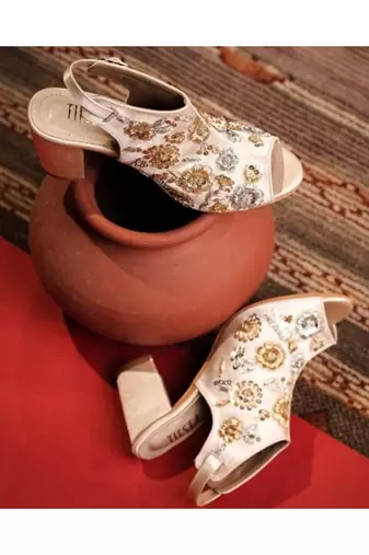 Zahara (Hand Embroidered, Gold Blocks Heels)