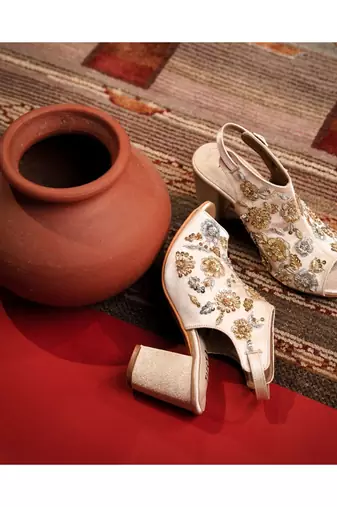 Zahara (Hand Embroidered, Gold Blocks Heels)