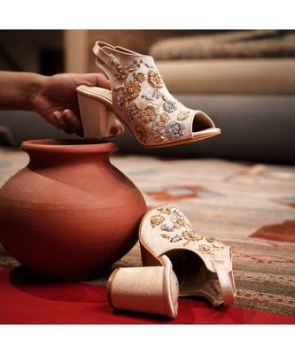 Zahara (Hand Embroidered, Gold Blocks Heels) 5