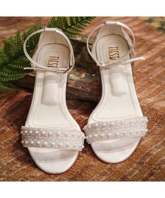 Pearly Bride (White Floes) 1