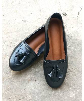 Tasseled (Black) 1