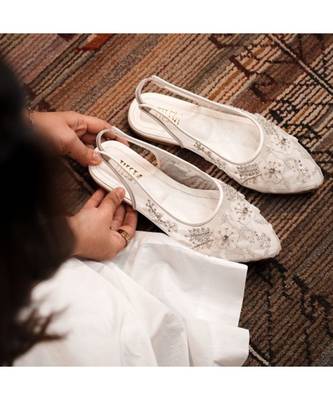 Cinderella Mules (Hand Embroidery, White Pointy) 1