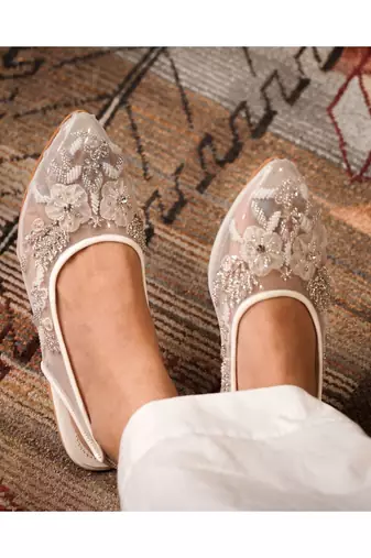 Cinderella Mules (Hand Embroidery, White Pointy)