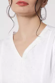 MATINE Women Self Design Straight Kurta