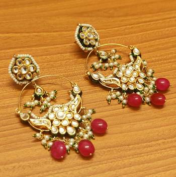 Red earrings 1
