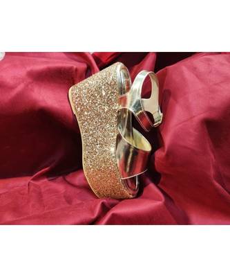 Gold Wed In Wedge 2