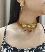 Gold Copper Antique Gold Plated Studded Jewellery Choker Necklace Set