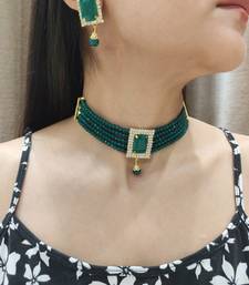 Green Choker Set