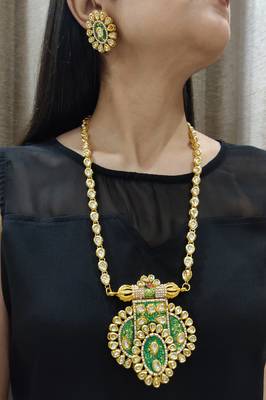 Green Kundan Necklace Set 1