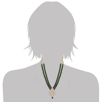 Traditional Pearl & Kundan Necklace Set With Earrings For Women 4