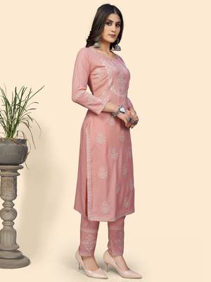 Vbuyz Women'S Embroidered Straight Rayon Light Pink Stitched Kurta Pant With Dupatta 5