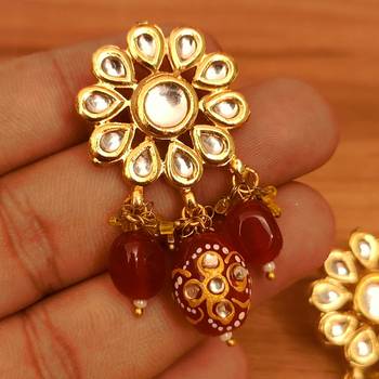Red earrings 2