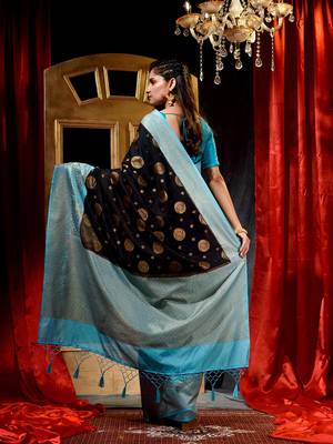 Handloom Black Dupion Silk Saree with Blouse Piece 2