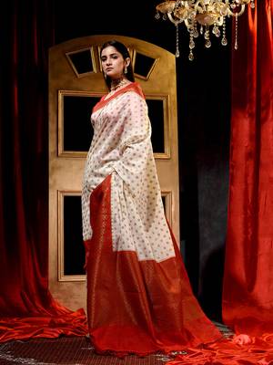 Handloom Off-White Dupion Silk Saree with Blouse Piece 4