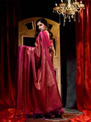 Handwoven Rani Banarasi Silk Saree with Blouse Piece 2