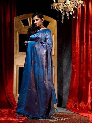 Handwoven Firozi Banarasi silk blend Saree with Blouse Piece 3