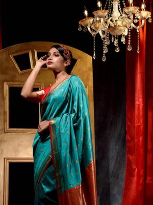 Handloom Firozi Katan Silk Banarasi Saree with Blouse Piece 5