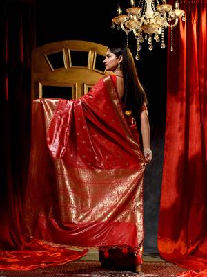 Handloom Red Katan Silk Banarasi Saree with Blouse Piece 2