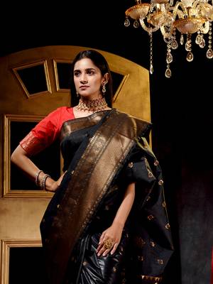 Handloom Black Katan Silk Banarasi Saree with Blouse Piece 5