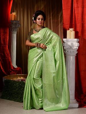 Handwoven Pista Kubera Pattu Saree with Blouse Piece 1