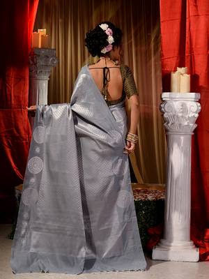 Handwoven Grey Kubera Pattu Saree with Blouse Piece 2