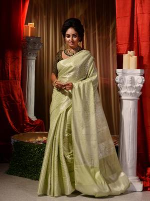 Handwoven Pista Kubera Pattu Saree with Blouse Piece 1