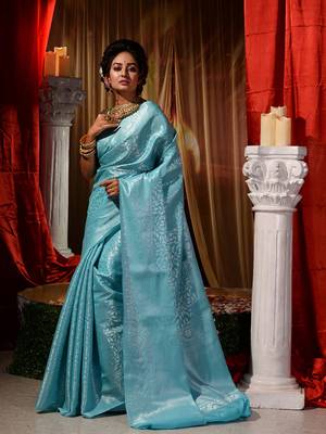 Handwoven Firozi Kubera Pattu Saree with Blouse Piece 3
