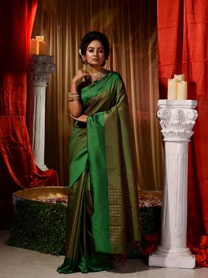 Handwoven Dark Green Kubera Pattu Saree with Blouse Piece 1