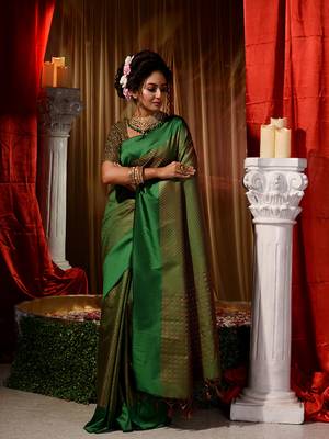 Handwoven Dark Green Kubera Pattu Saree with Blouse Piece 3