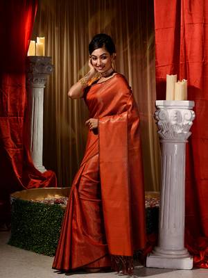 Handwoven Orange Kubera Pattu Saree with Blouse Piece 4