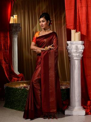 Handwoven Maroon Kubera Pattu Saree with Blouse Piece 4